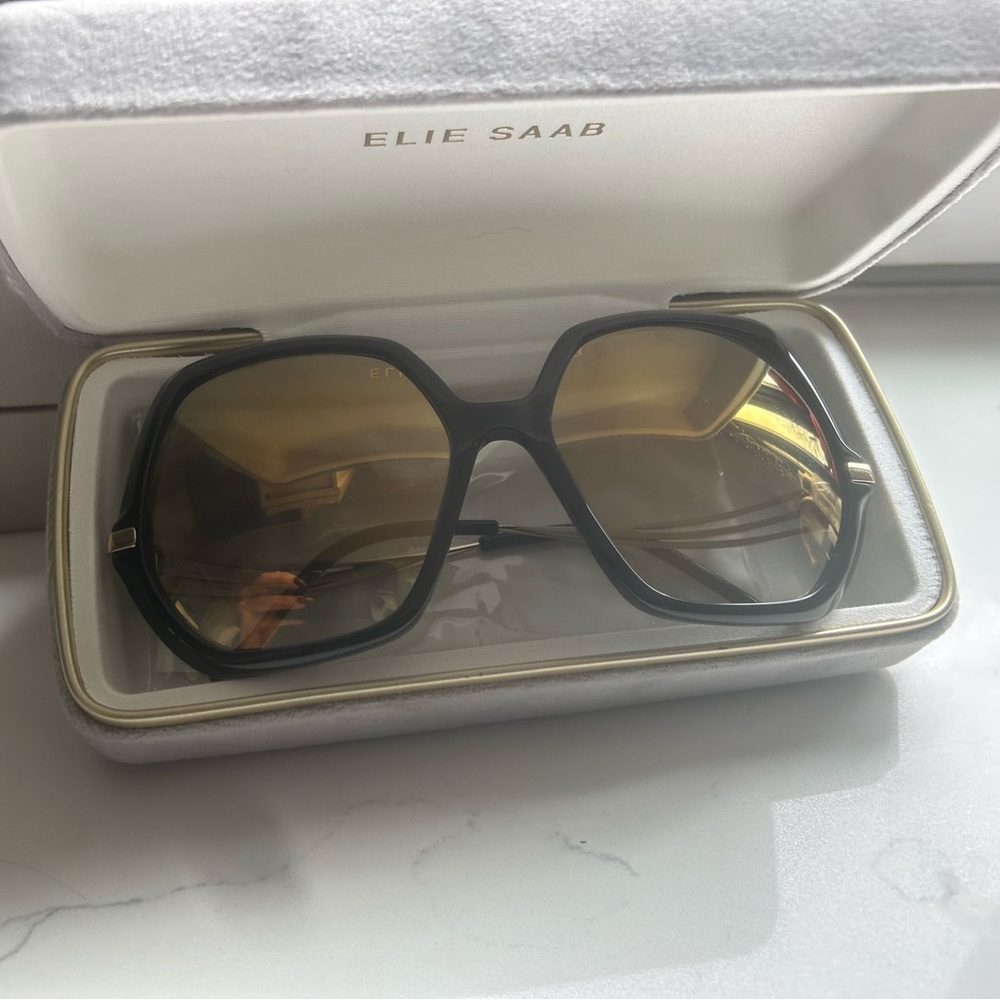 Elie Saab runway oversized ready to wear sunglasses.